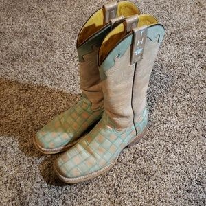 Tin Haul Boots
